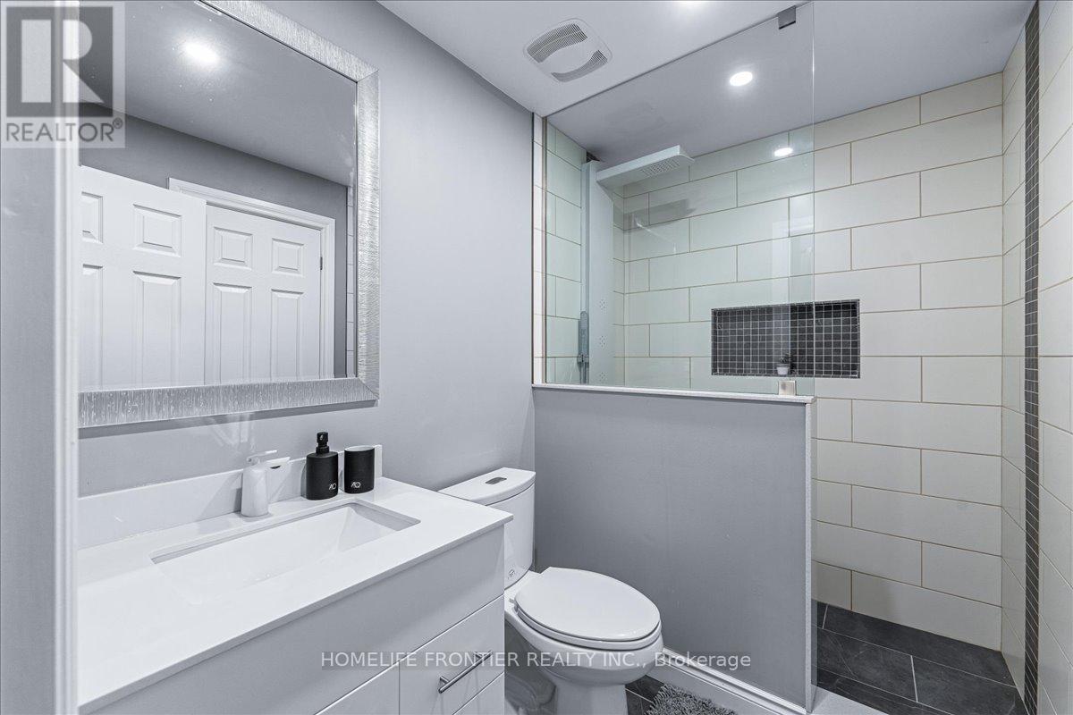 1664 MOYER AVENUE - 31
