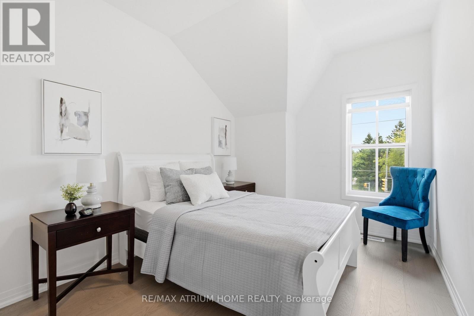 9100 WOODBINE AVENUE - 28