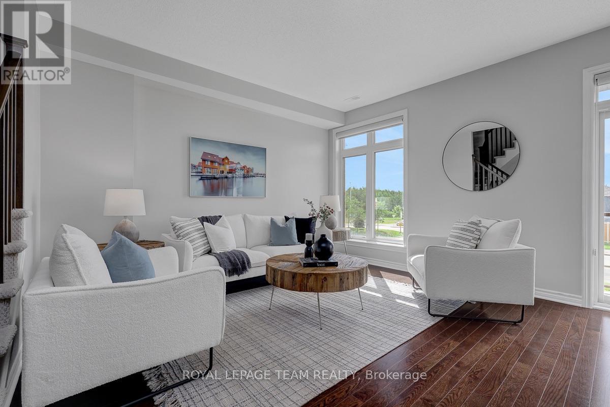 2 Bed, 2 Bath House for Sale in Ottawa – 224 CHAPERAL PRIVATE, Ottawa – MLS# X13599270 - Image 11