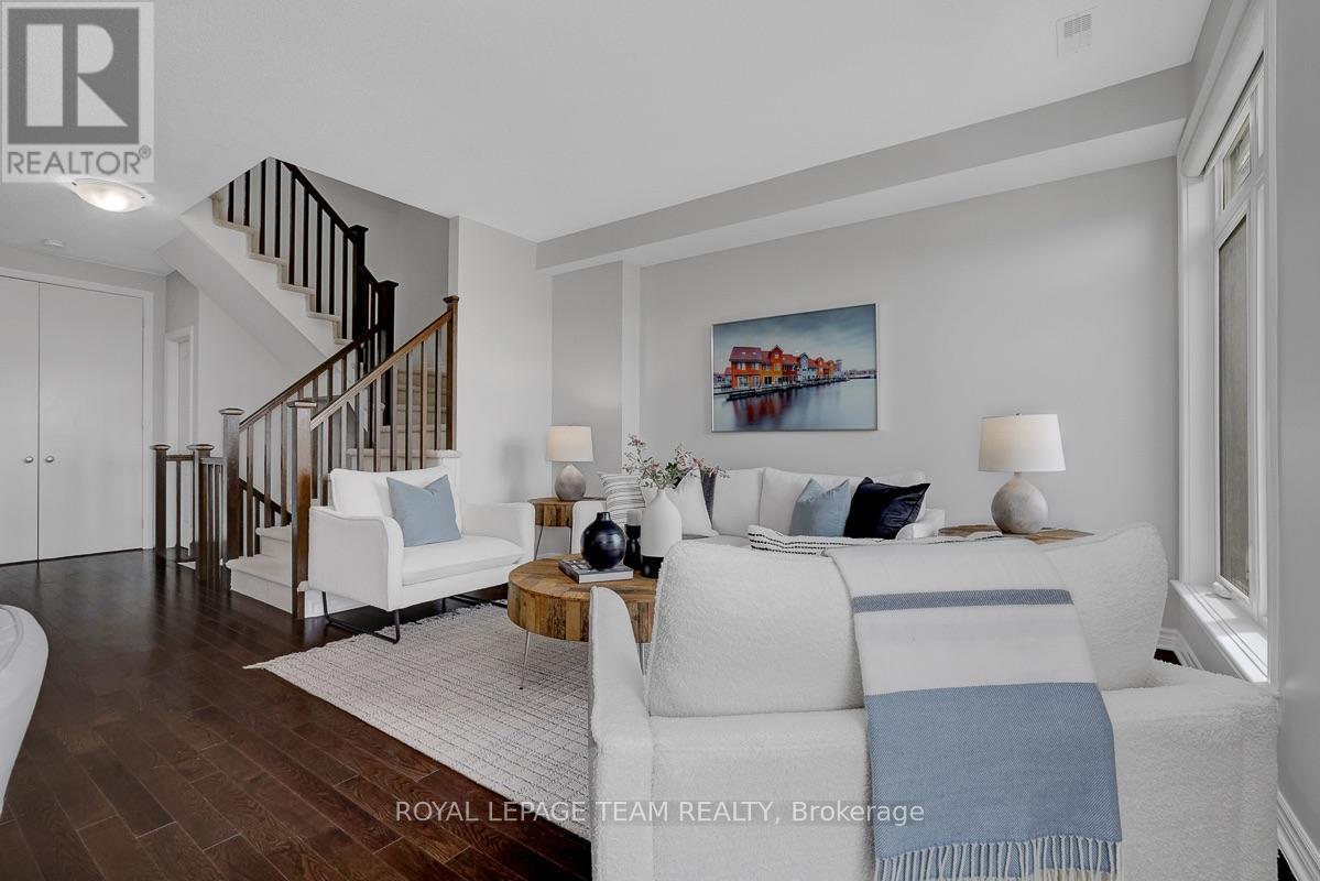 2 Bed, 2 Bath House for Sale in Ottawa – 224 CHAPERAL PRIVATE, Ottawa – MLS# X13599270 - Image 13