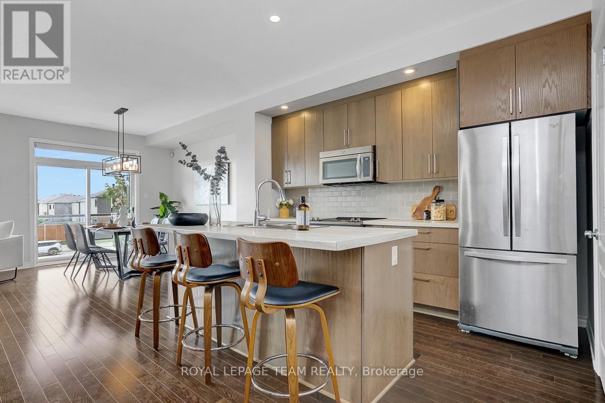 2 Bed, 2 Bath House for Sale in Ottawa – 224 CHAPERAL PRIVATE, Ottawa – MLS# X13599270 - Image 22