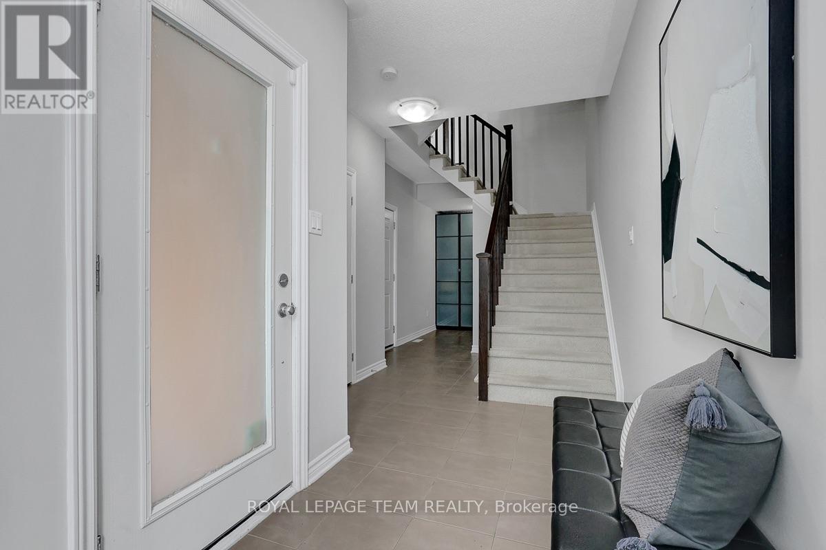 2 Bed, 2 Bath House for Sale in Ottawa – 224 CHAPERAL PRIVATE, Ottawa – MLS# X13599270 - Image 6