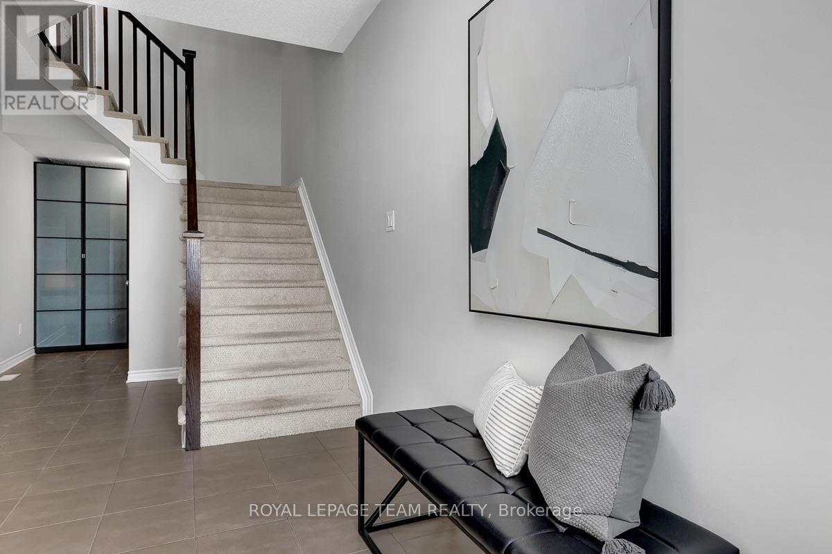 2 Bed, 2 Bath House for Sale in Ottawa – 224 CHAPERAL PRIVATE, Ottawa – MLS# X13599270 - Image 7