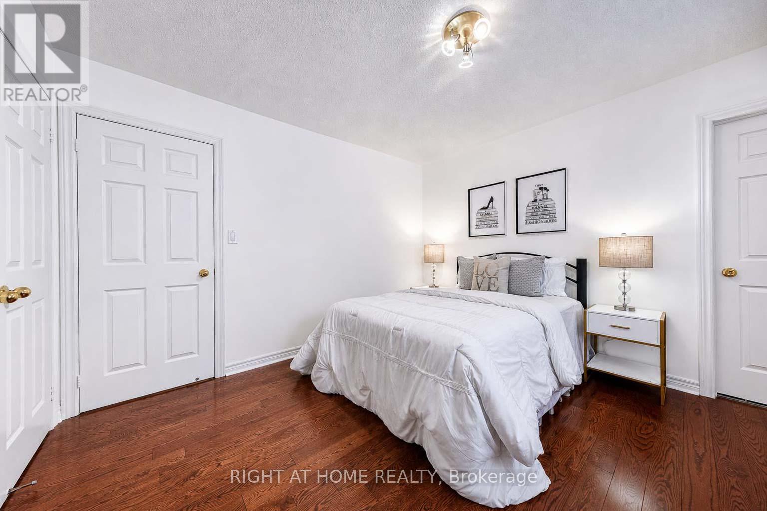 26 RAVEL DRIVE - 33