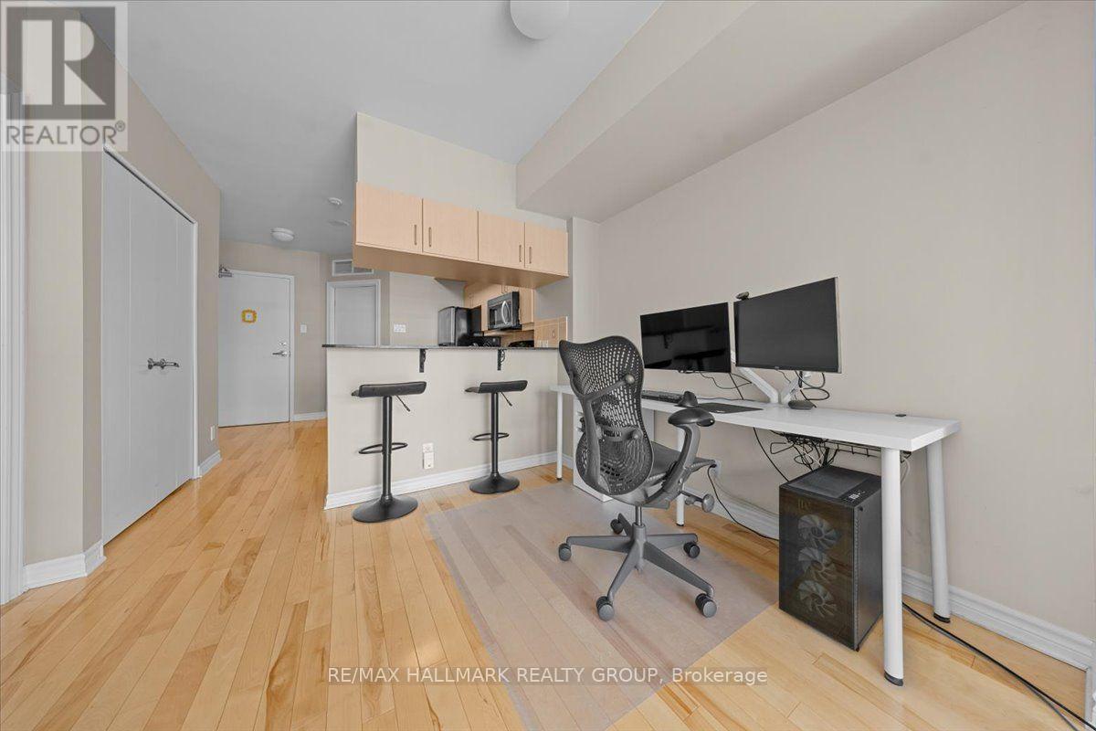 #1703 445 LAURIER AVENUE W - 11