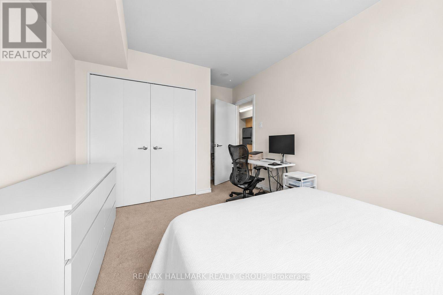#1703 445 LAURIER AVENUE W - 18