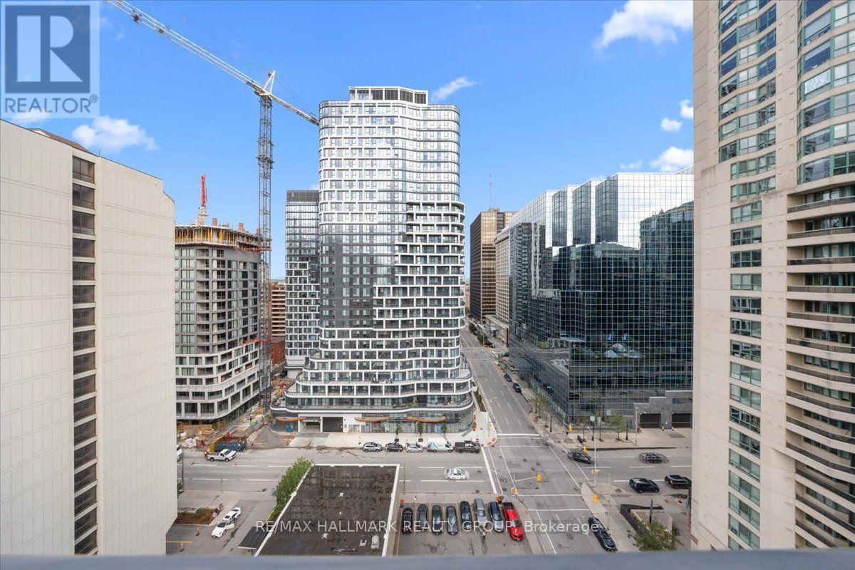 #1703 445 LAURIER AVENUE W - 21