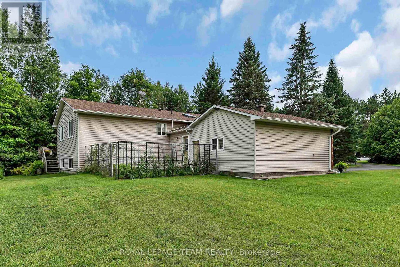 1043 COUNTY 44 ROAD - 32
