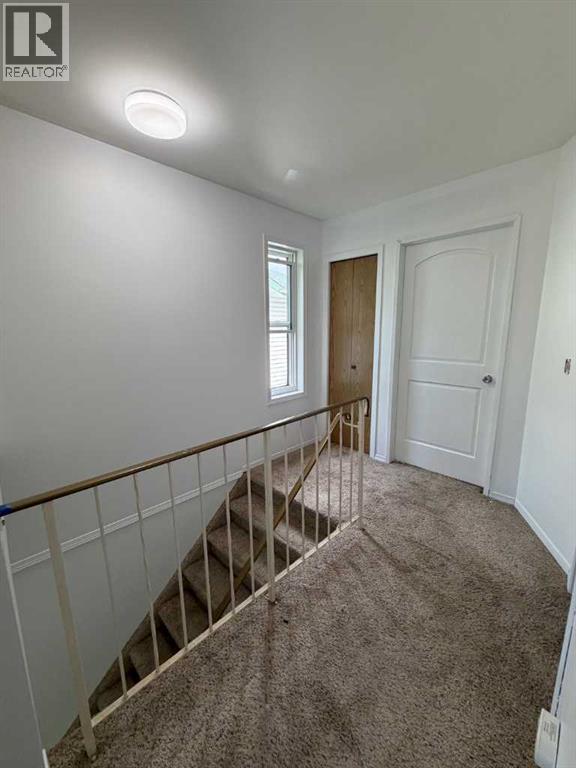 501 A Centre Street N - Image 12