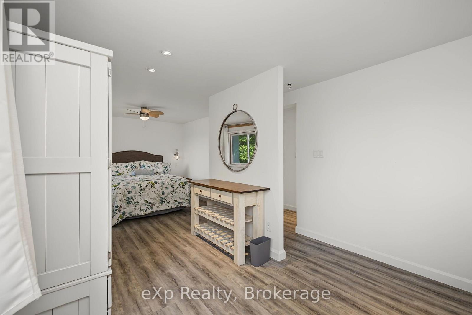 3 BAYVIEW DRIVE - 14