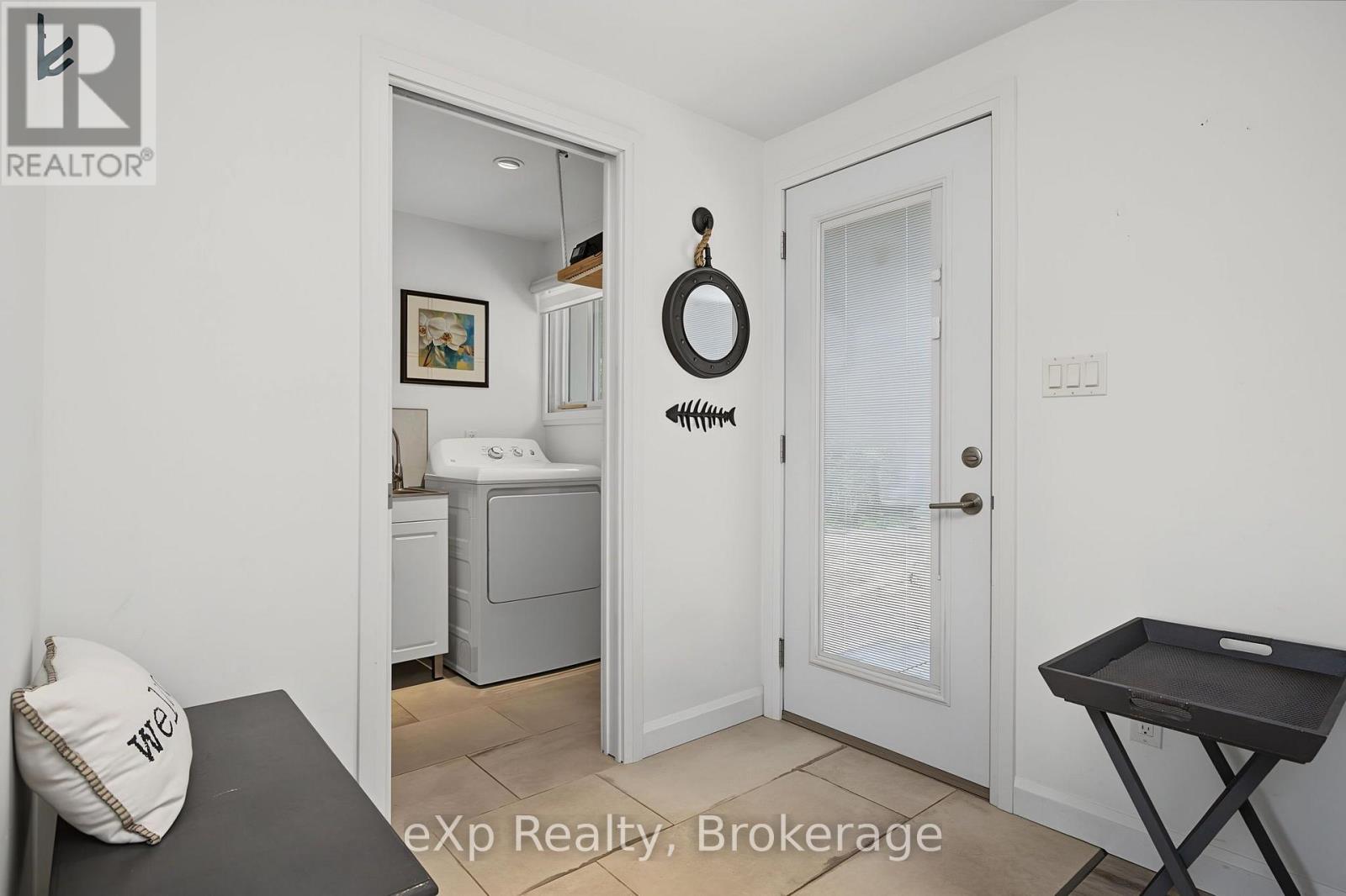 3 BAYVIEW DRIVE - 22