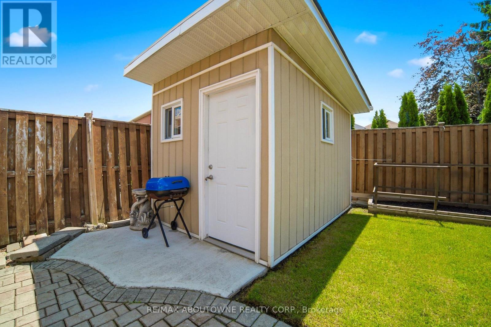 5184 RED BRUSH DRIVE - Image 35