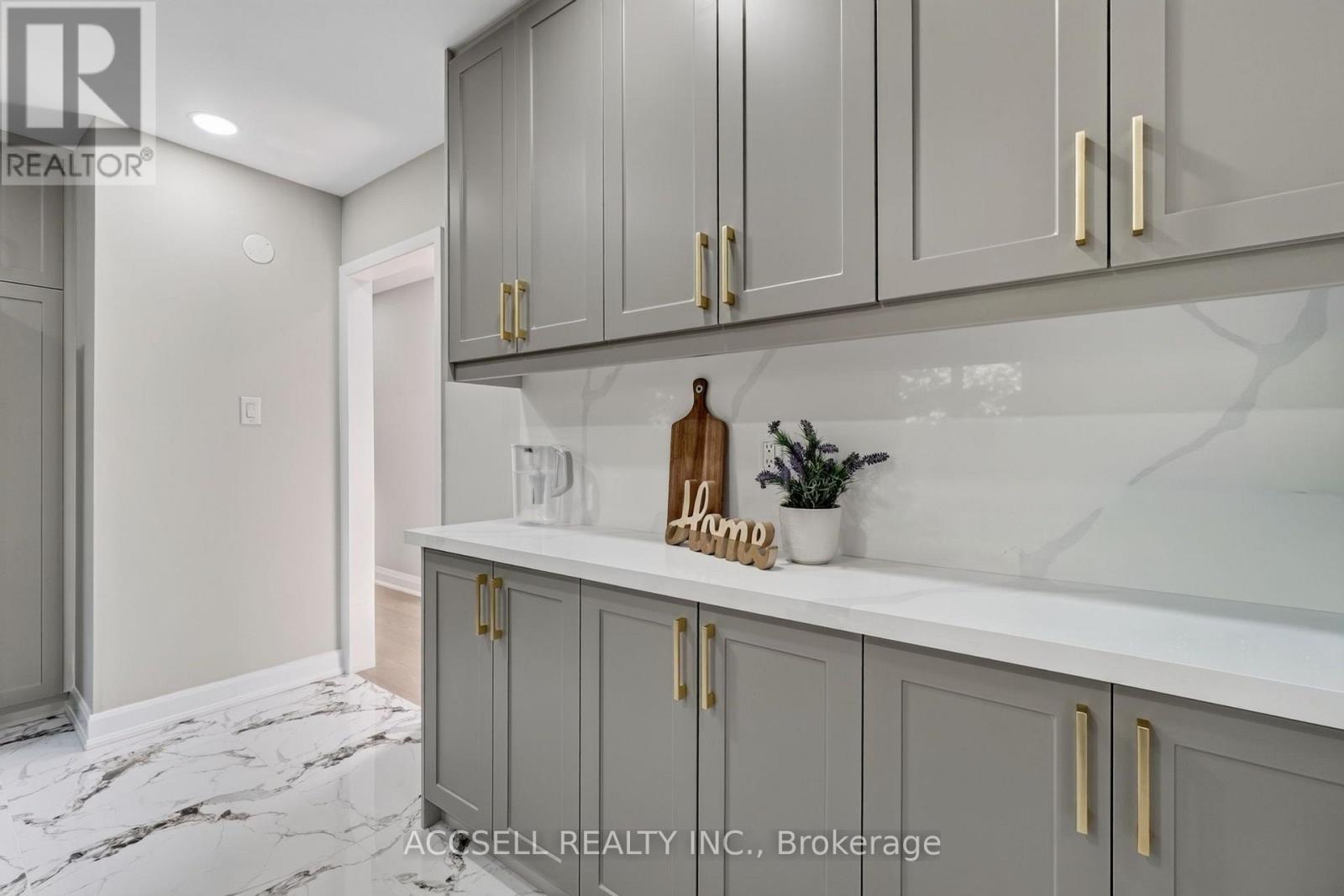 2446 VENTURA DRIVE - 20