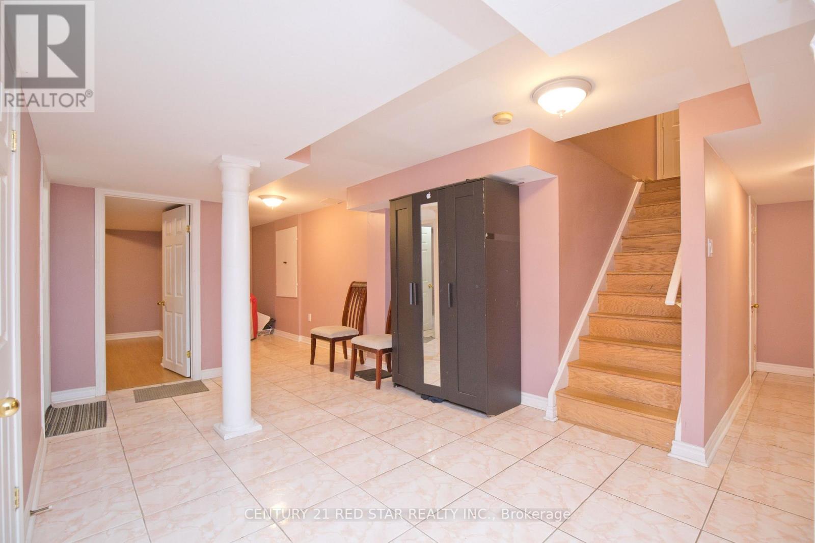 3 OKANAGAN DRIVE - 42