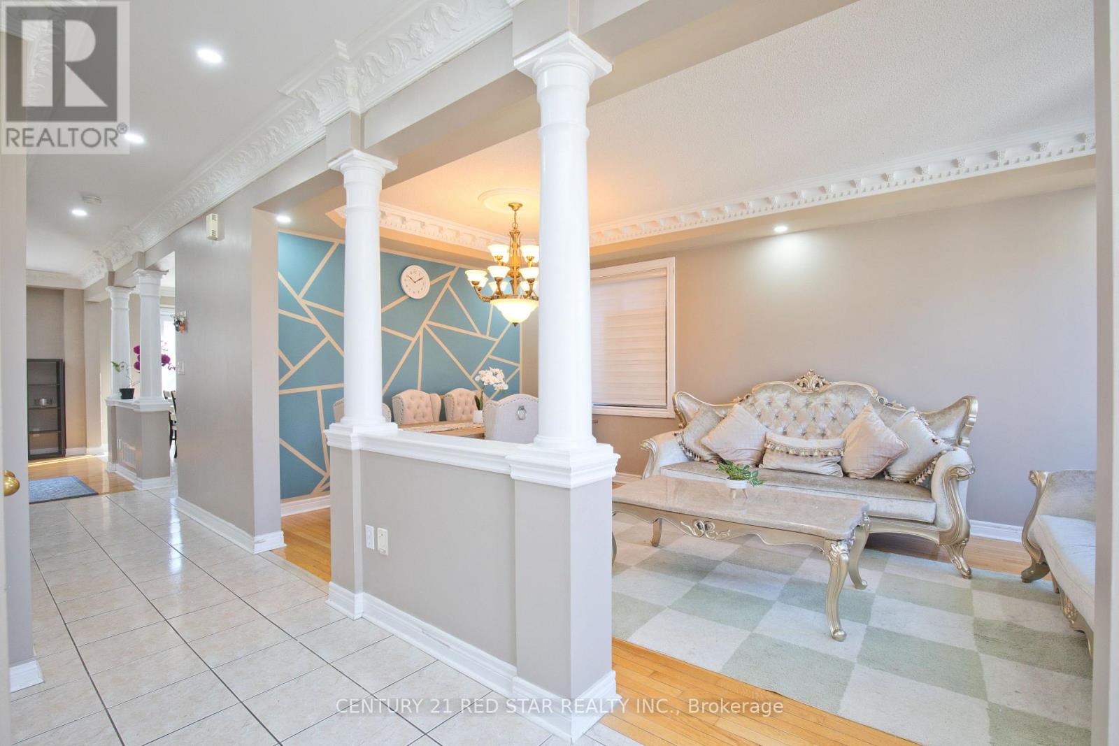 3 OKANAGAN DRIVE - 5