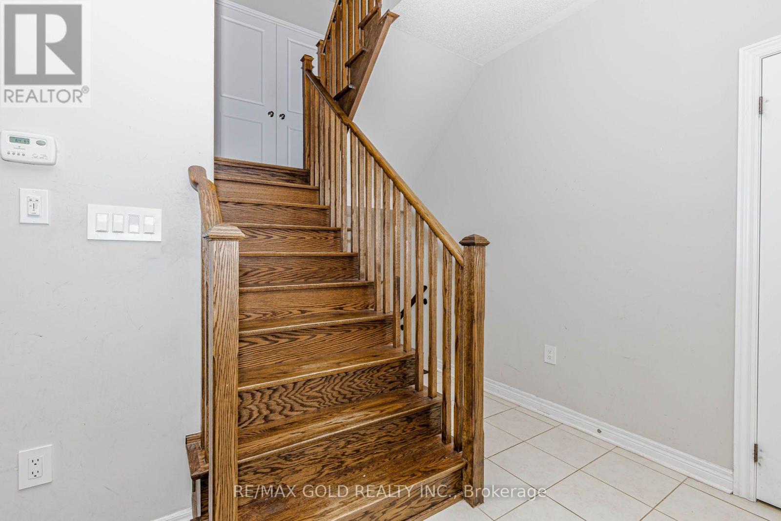 3 DALE MEADOWS ROAD - 20