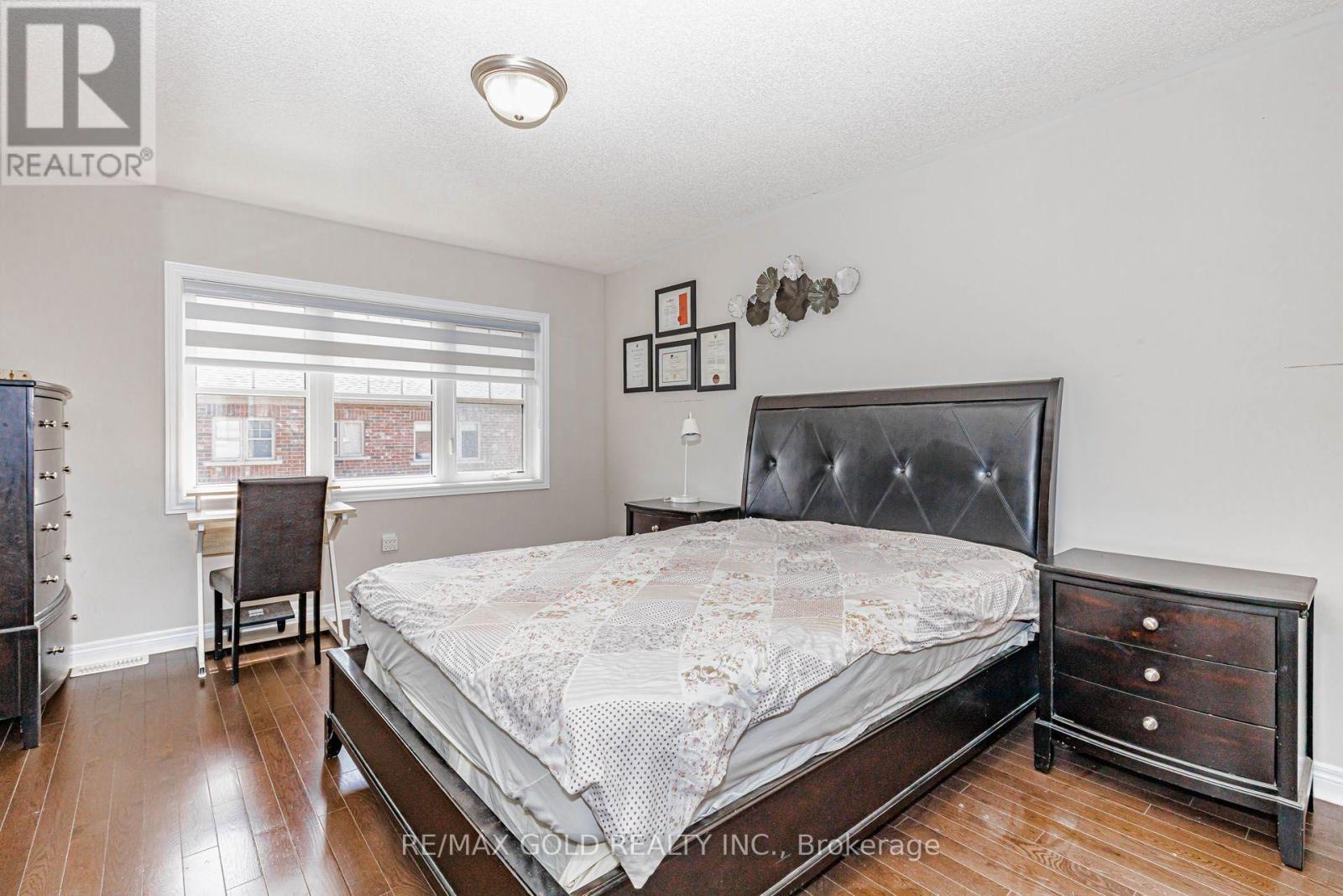 3 DALE MEADOWS ROAD - 24