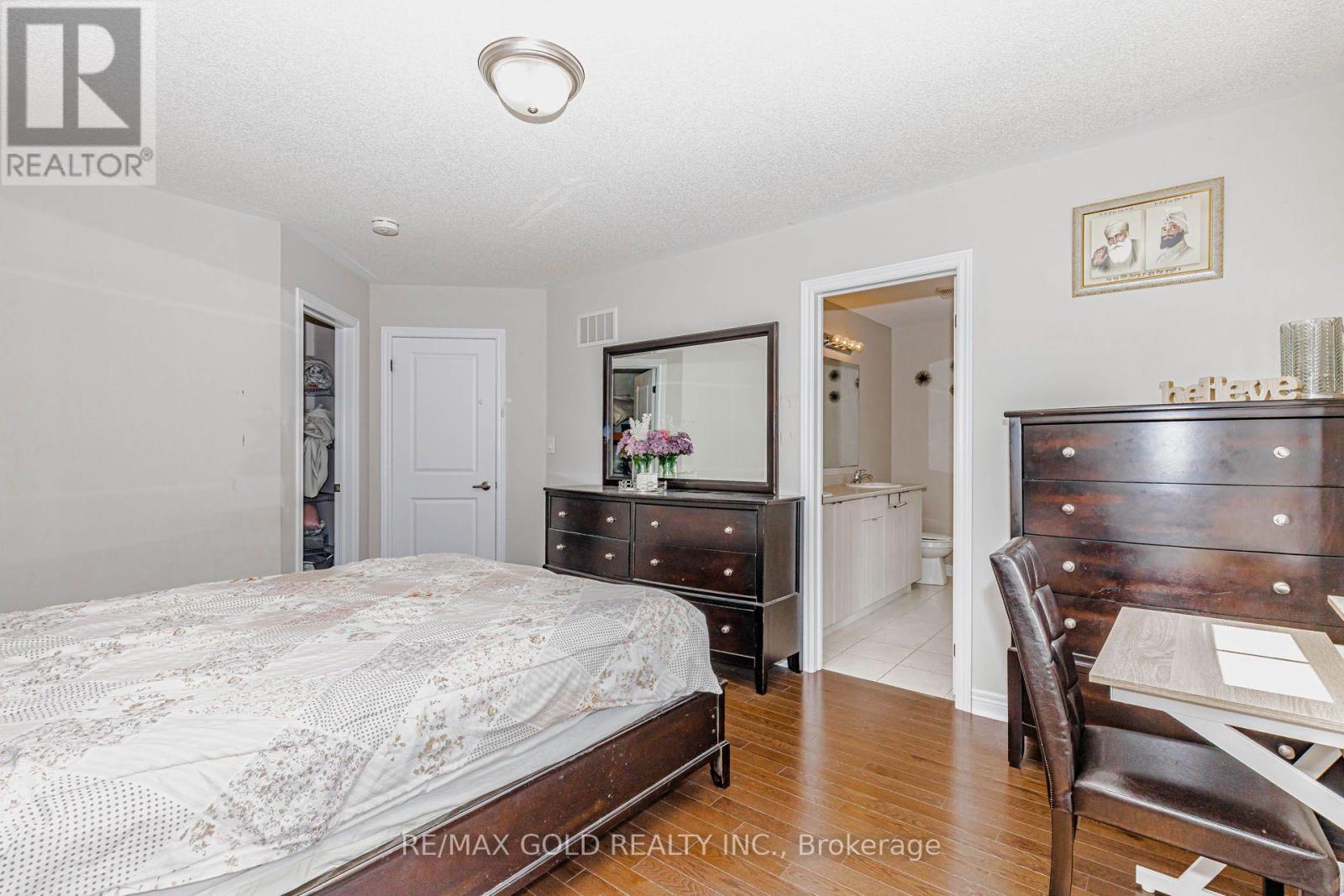 3 DALE MEADOWS ROAD - 26