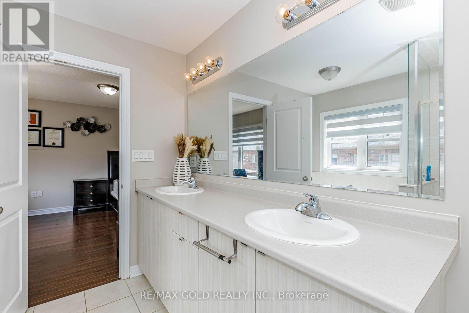 3 DALE MEADOWS ROAD - 29