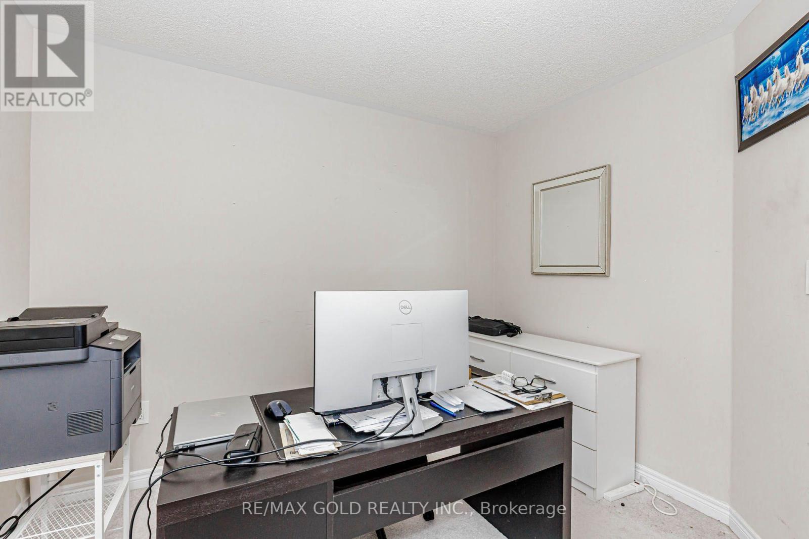 3 DALE MEADOWS ROAD - 43