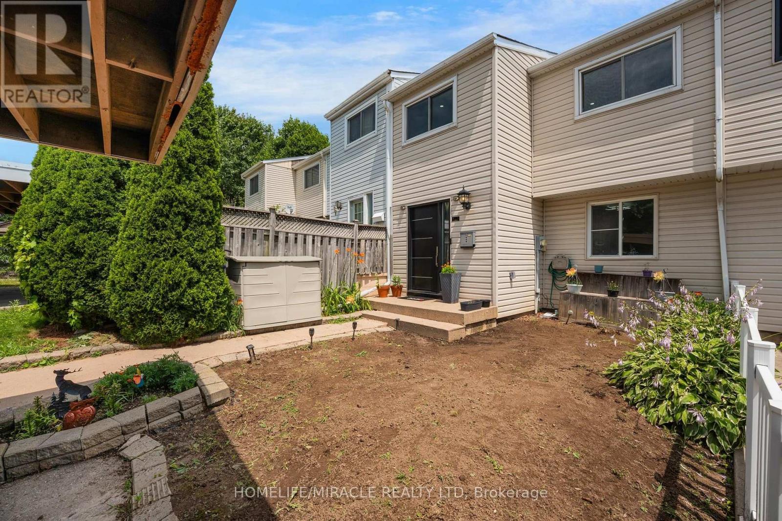 76 FROBISHER COURT — photo 2
