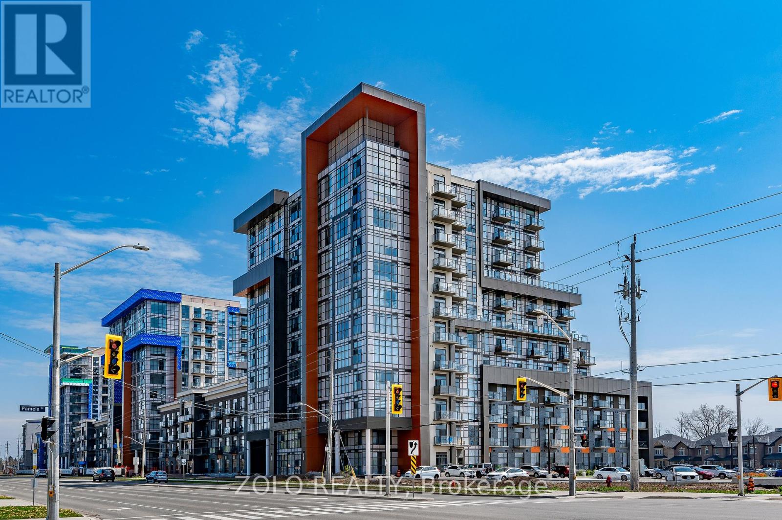 #1011 470 DUNDAS STREET E - 1