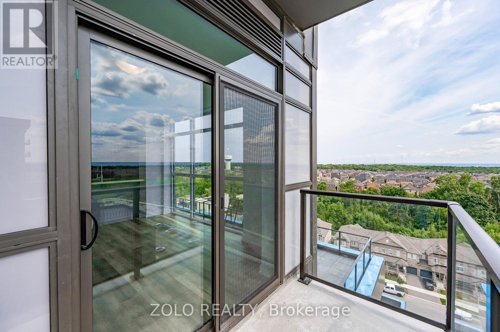#1011 470 DUNDAS STREET E - 26