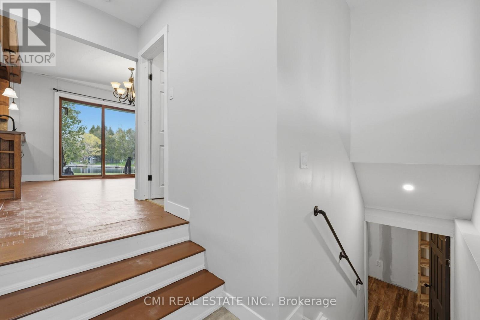 28 RIVER DRIVE - 25