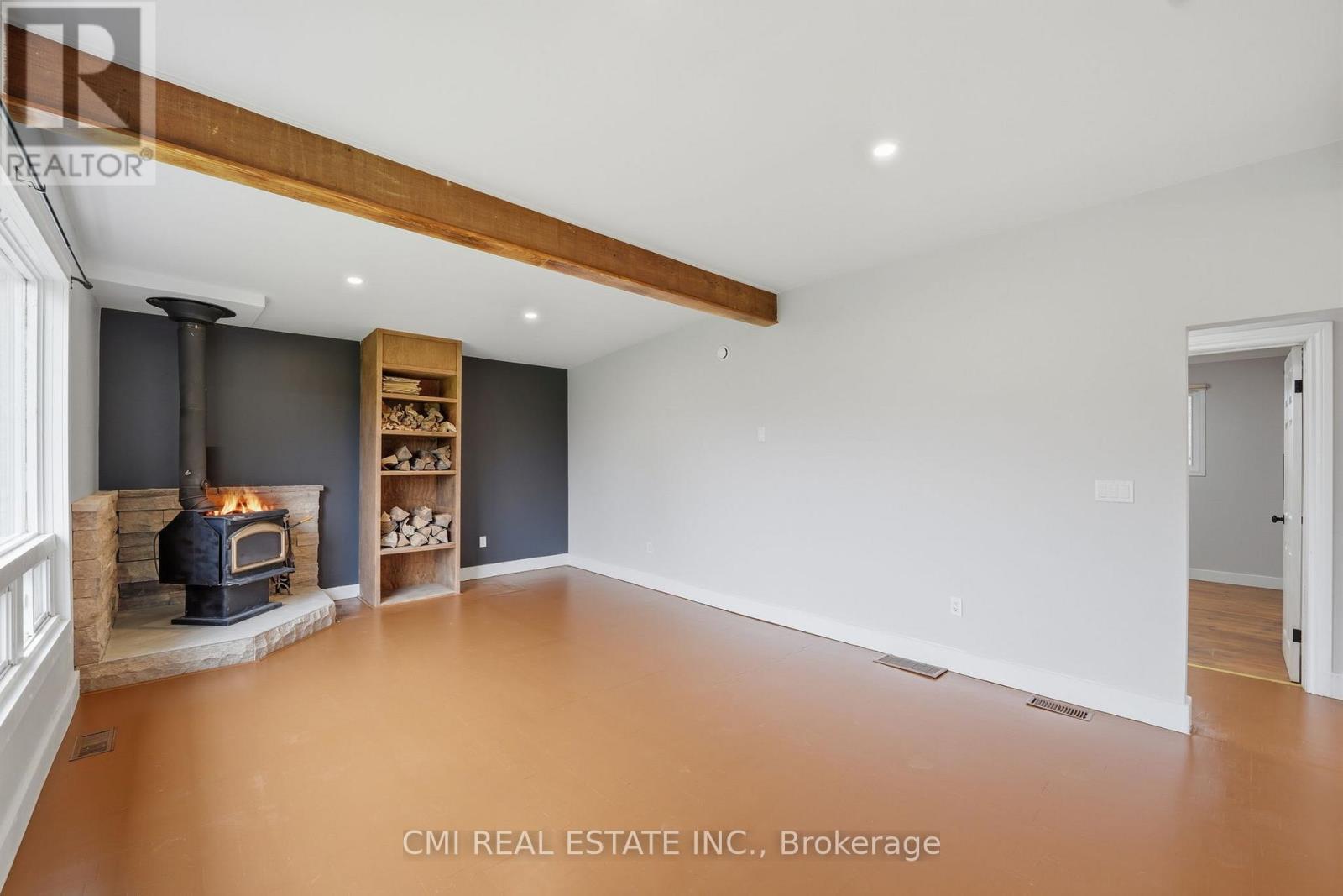 28 RIVER DRIVE - 6