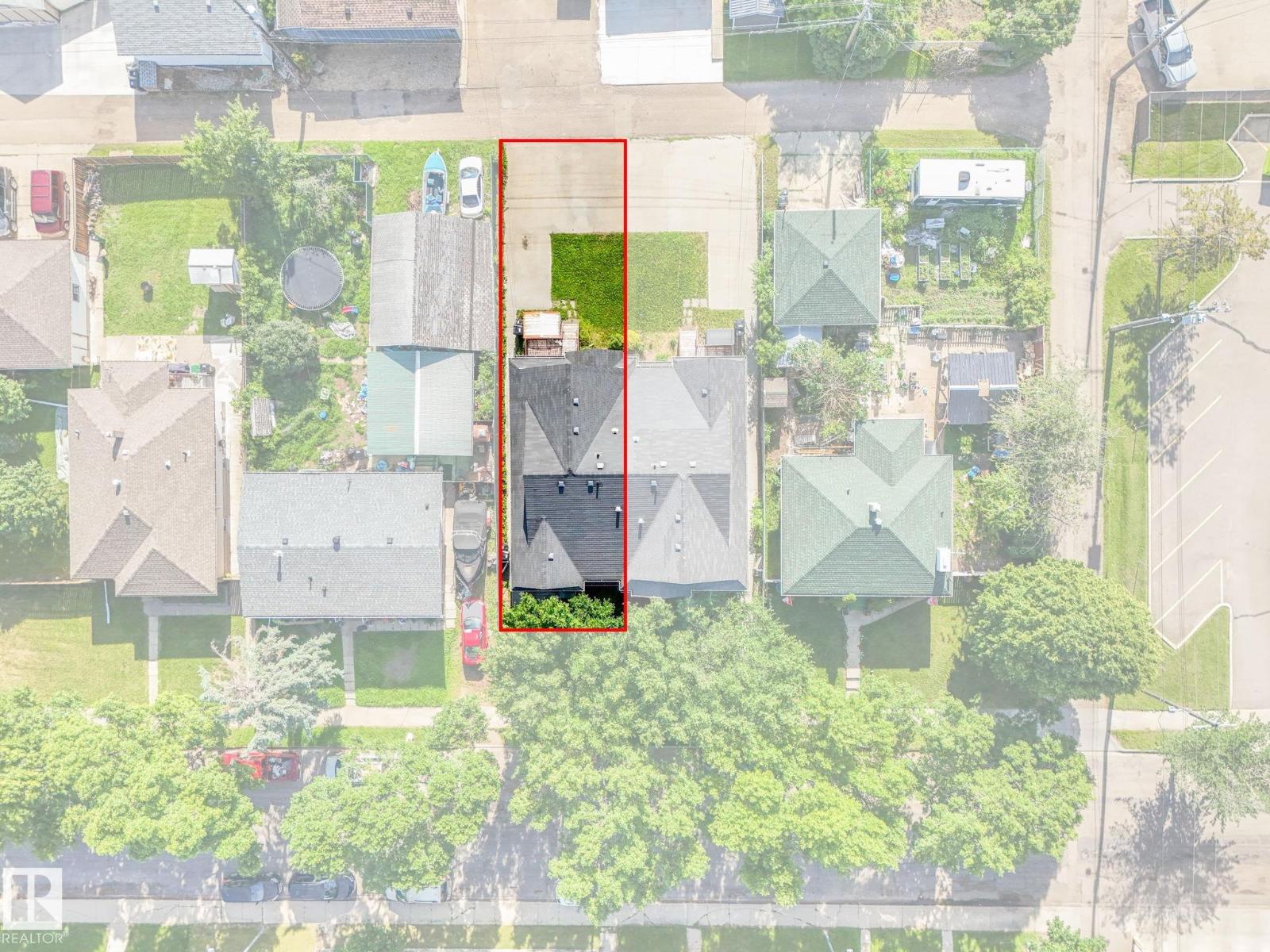 4 11813 43 Street NW - Photo 37