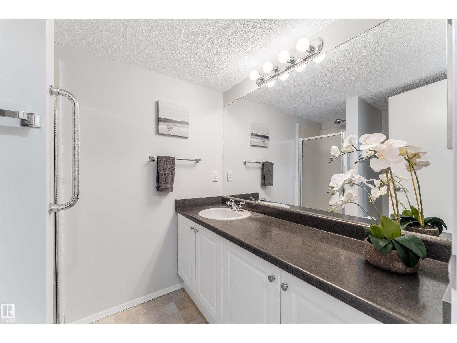 #115 18012 95 AV NW - 22