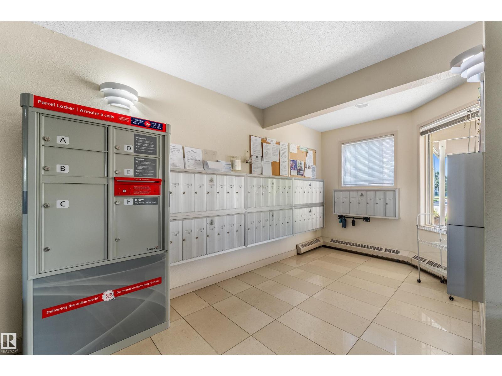 #115 18012 95 AV NW - 40