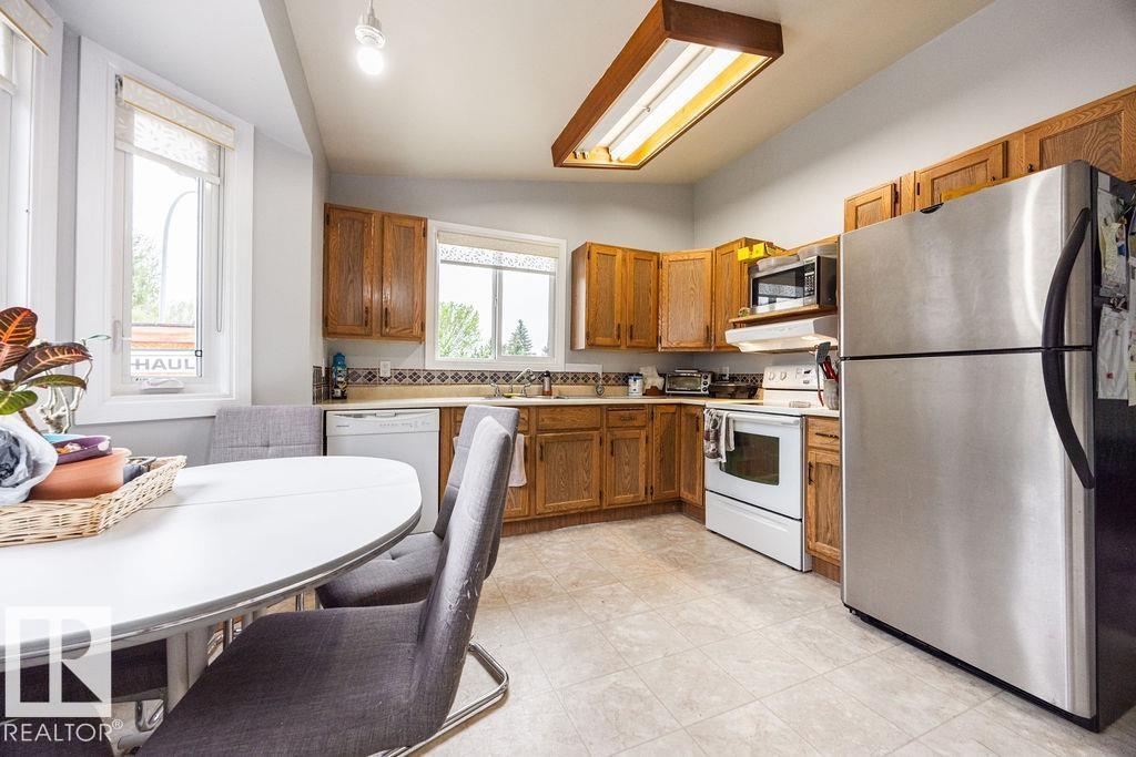 1139 35 ST NW - 7