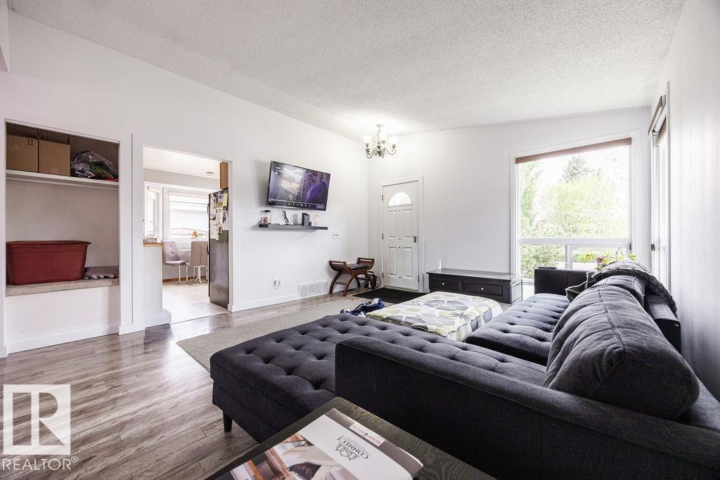 1139 35 ST NW - 4