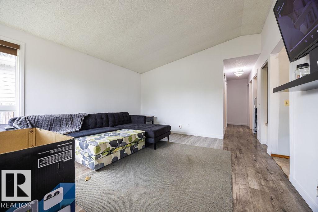1139 35 ST NW - 6