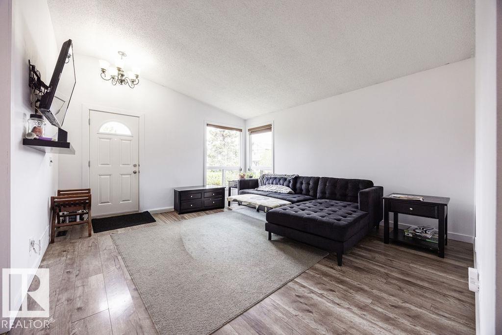 1139 35 ST NW - 5