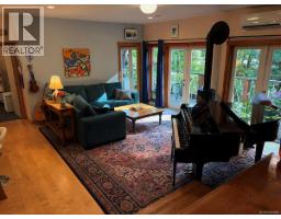 24 Pirate Pl, Protection Island, BC V9R6R1 Photo 12