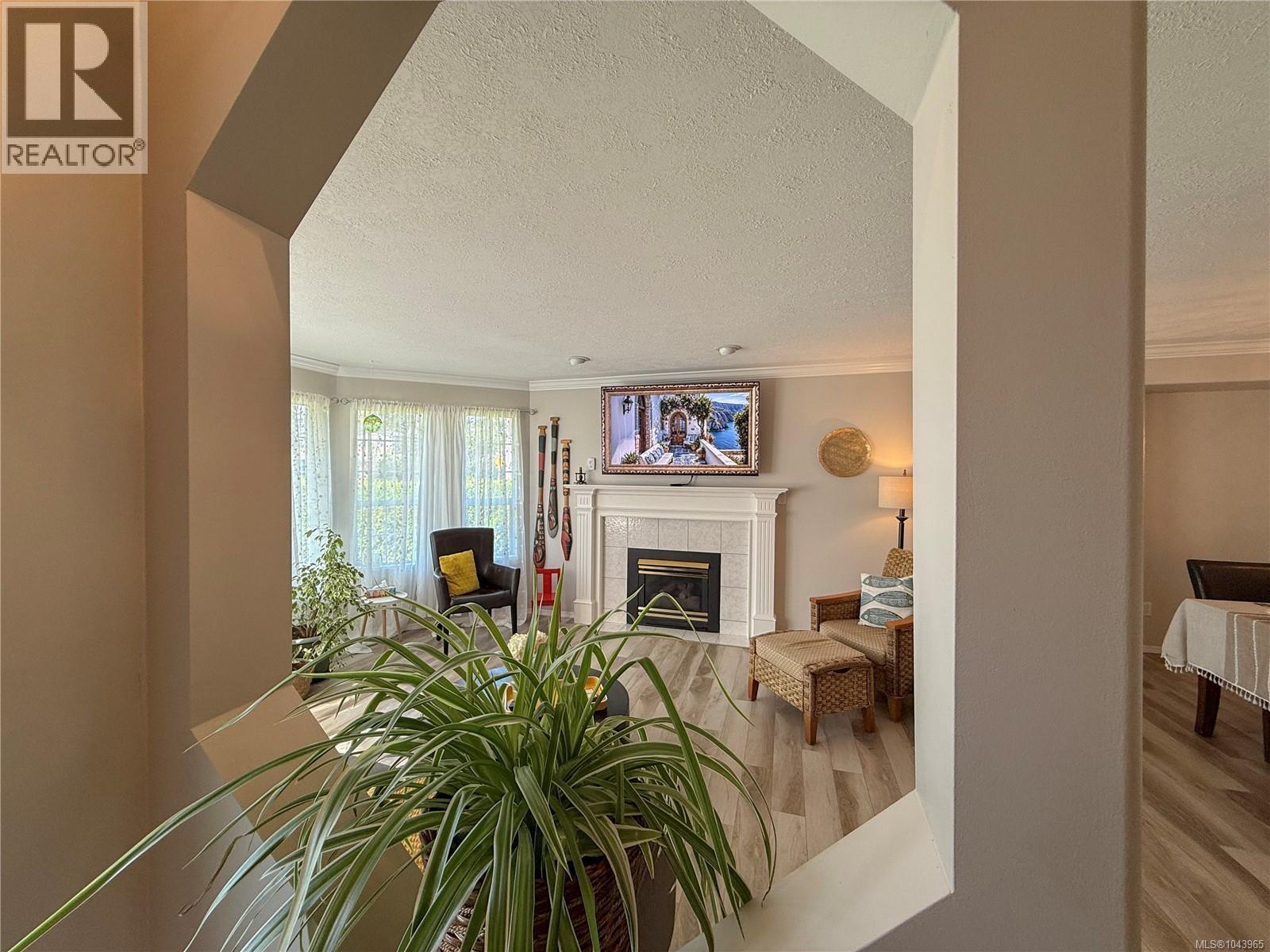 688 Albatross Cres - 6
