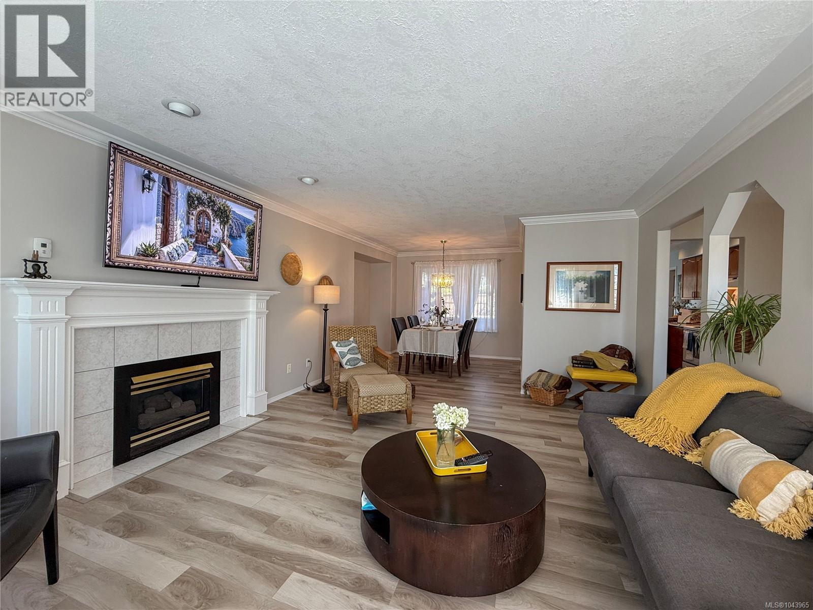 688 Albatross Cres - 9