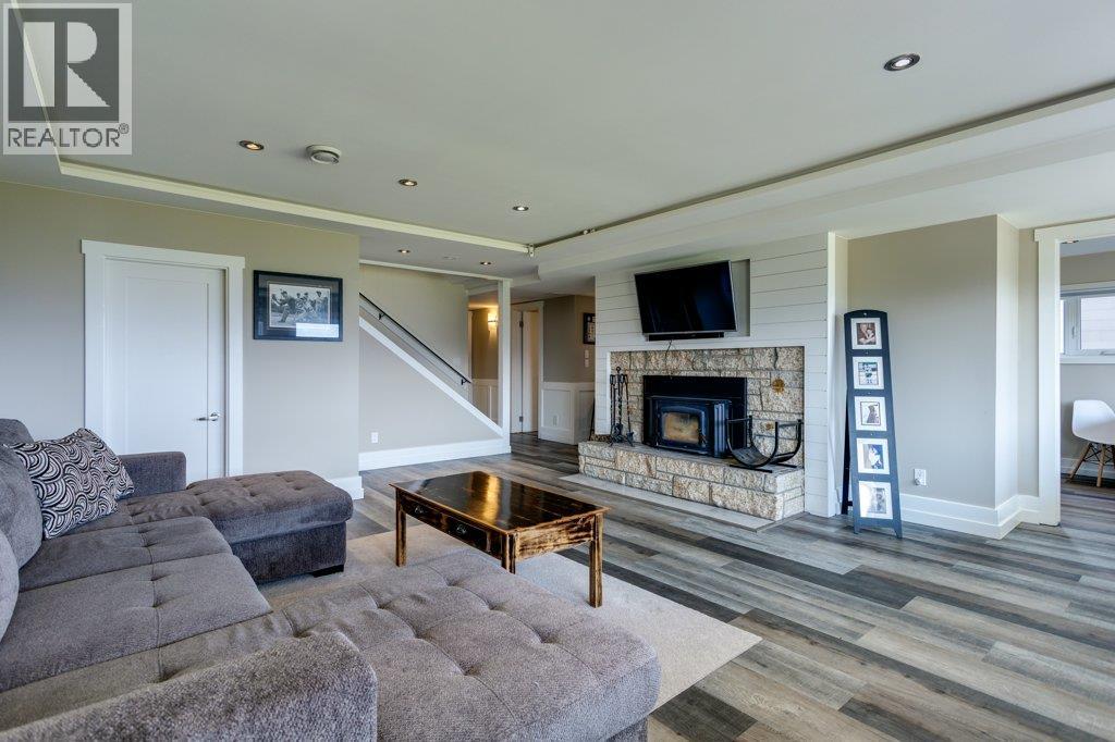 111 Westside Road N - 50
