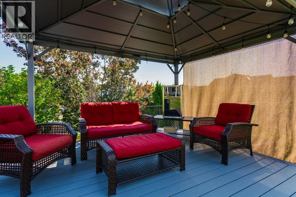 111 Westside Road N - 34