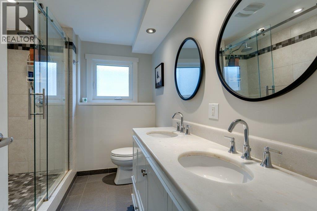 111 Westside Road N - 62