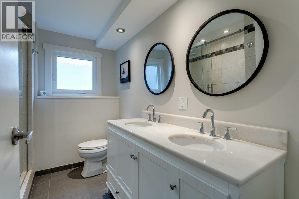 111 Westside Road N - 61