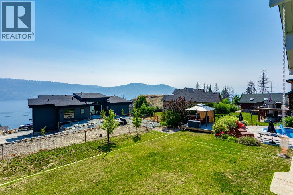 111 Westside Road N - 29