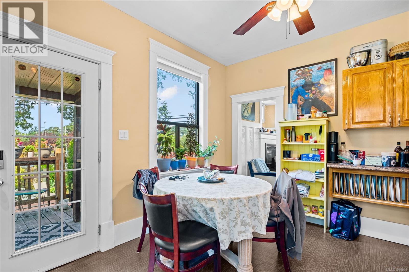 1439 Haultain St - Image 10