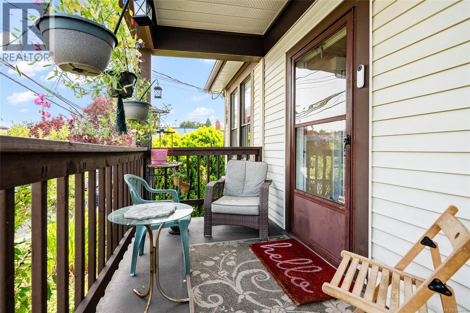 1439 Haultain St - 23