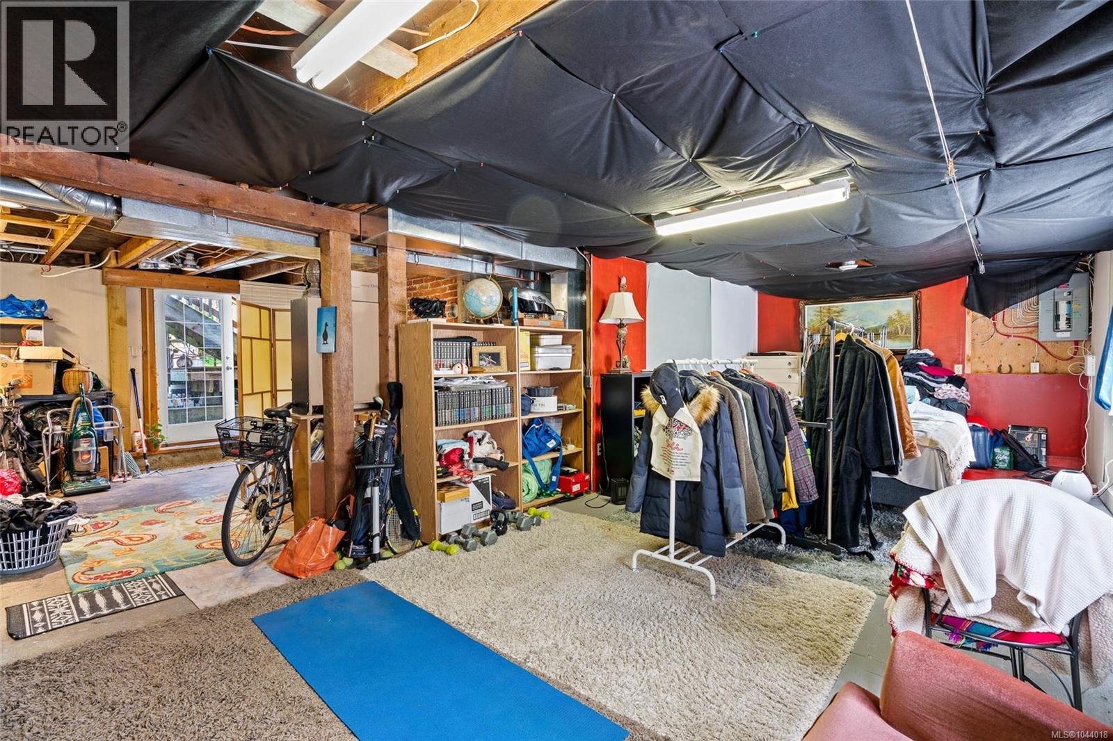 1439 Haultain St - Image 27