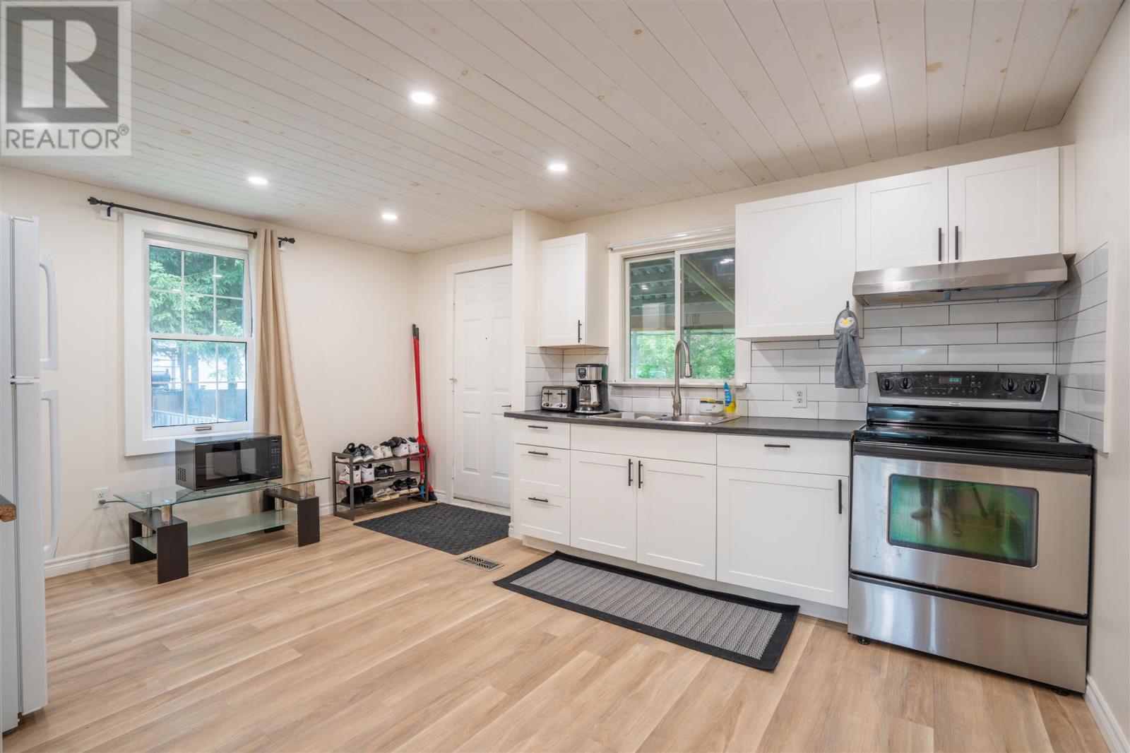 434 Lake ST - 25