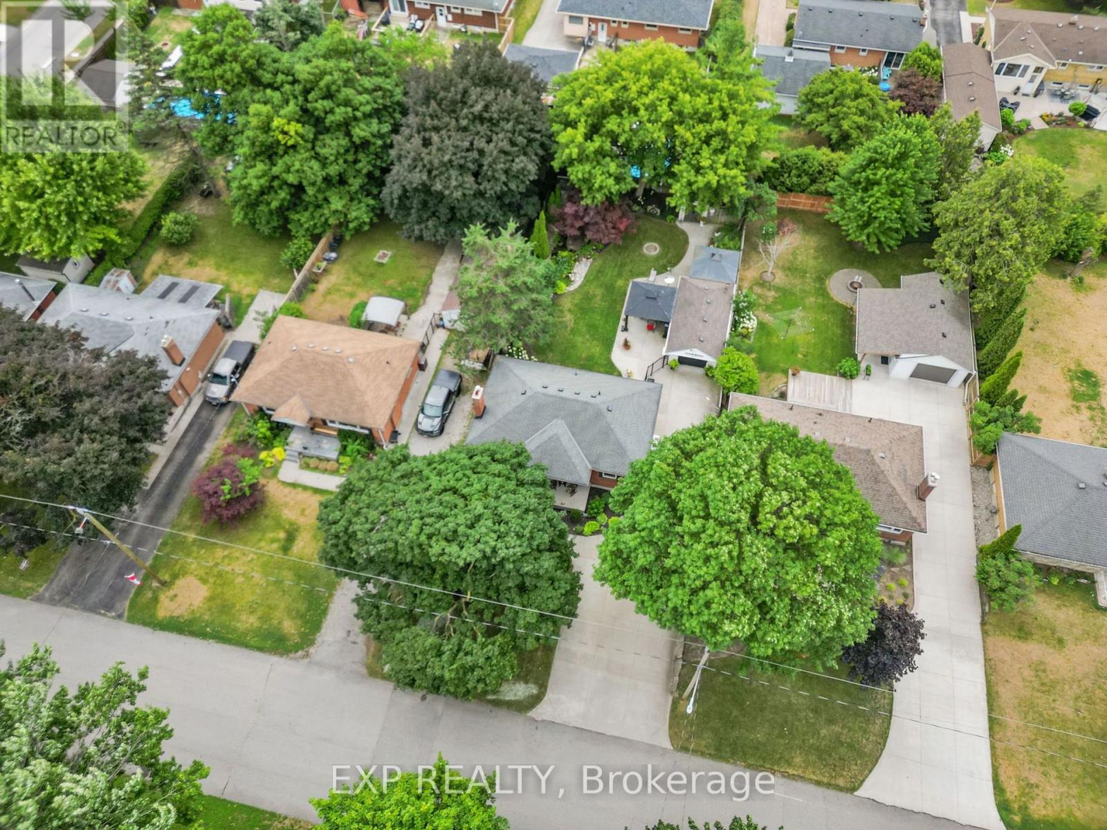 71 MARIANNA DRIVE - 36