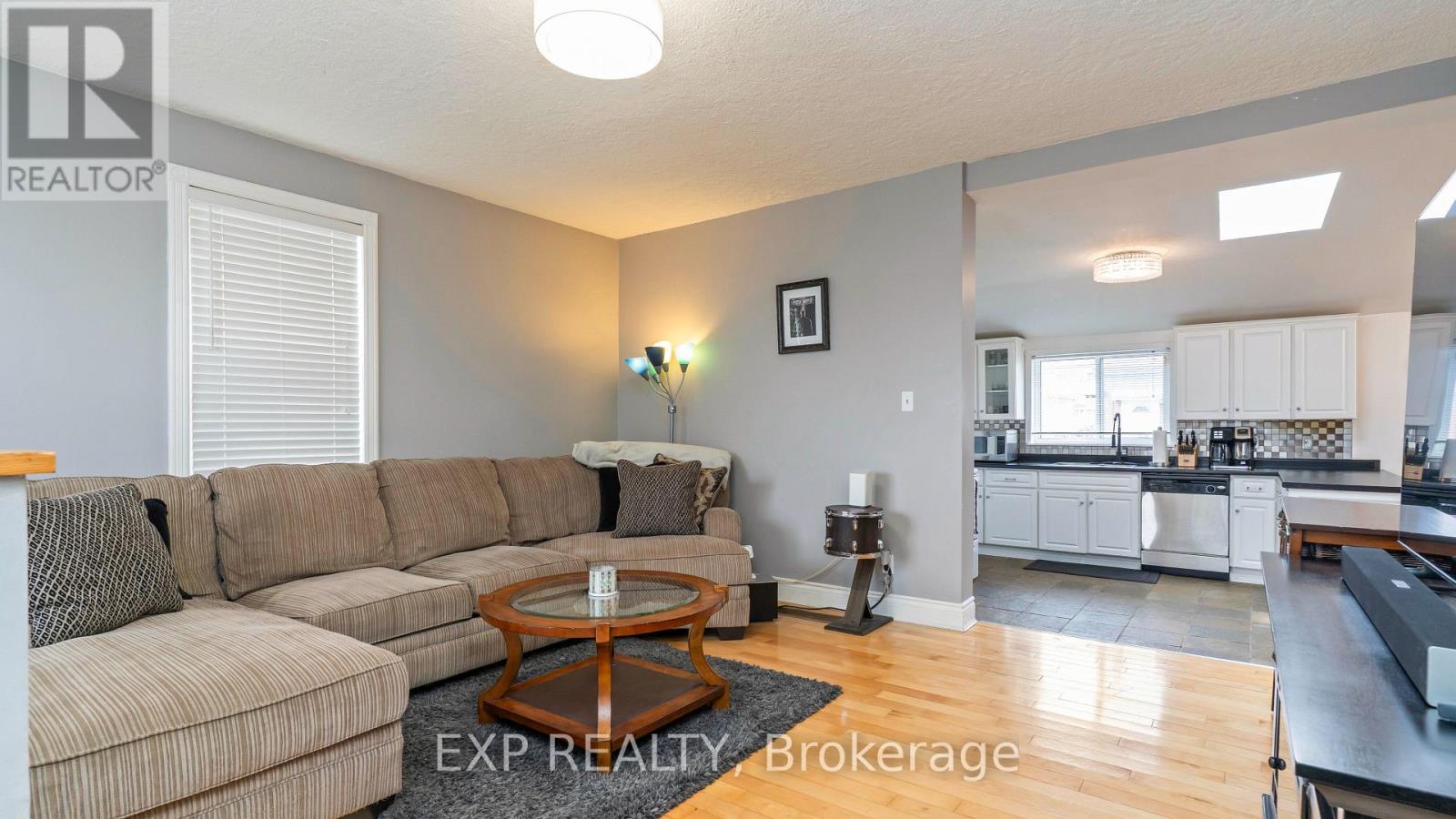 205 EAST STREET - Image 5